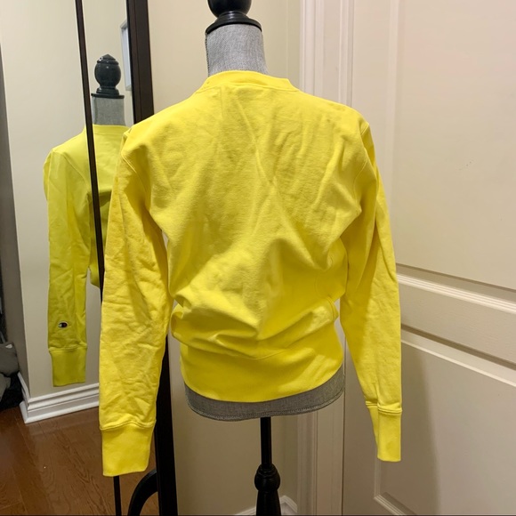 Champion Reverse Weave BRIGHT YELLOW 💛Crew Neck Sweater [winter ready, heavy] - Picture 4 of 5